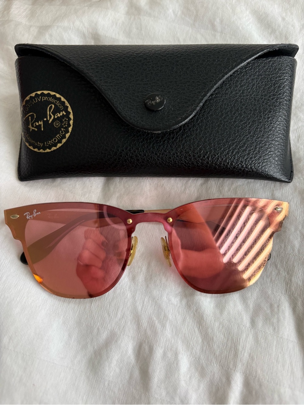Ray-Ban Women’s Rose Gold Frame with Pink Mirrored Lenses Sunglasses